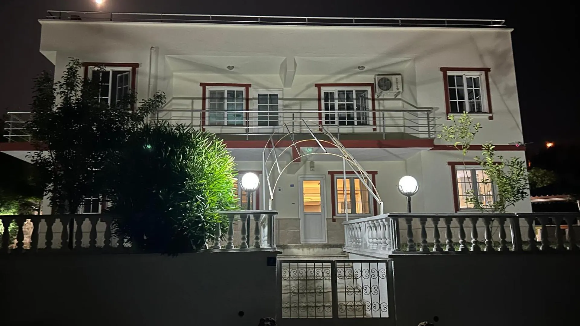Villa Tuerkan Kuşadası 0*,